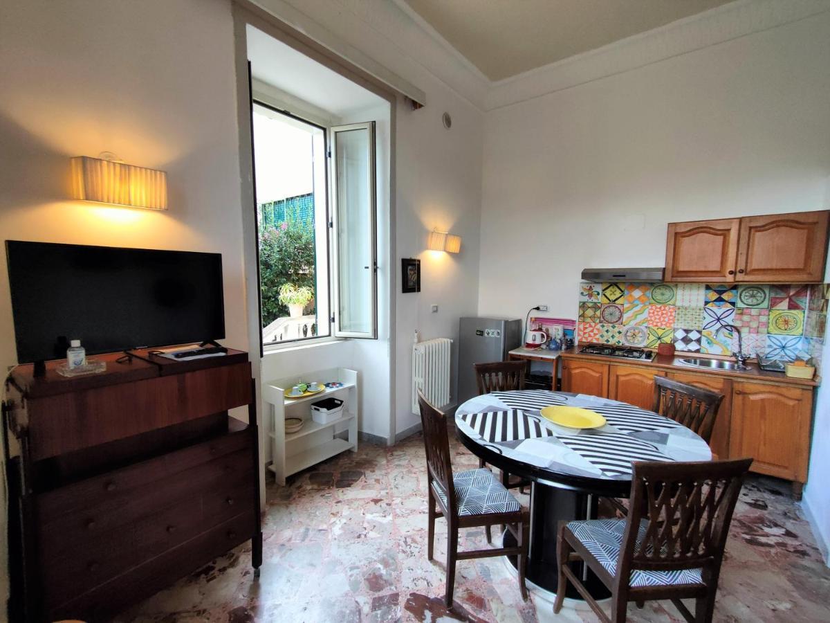 Panoramic Apartments In Villa In Center "The Beach And The Cliff" 1 Agropoli Exterior photo