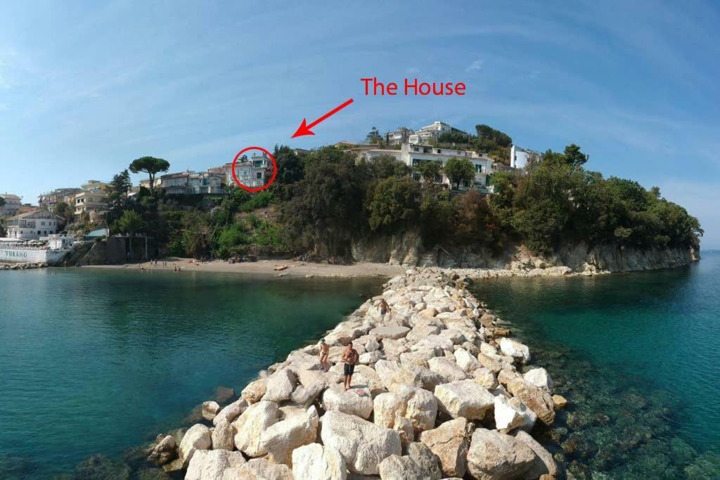 Panoramic Apartments In Villa In Center "The Beach And The Cliff" 1 Agropoli Exterior photo